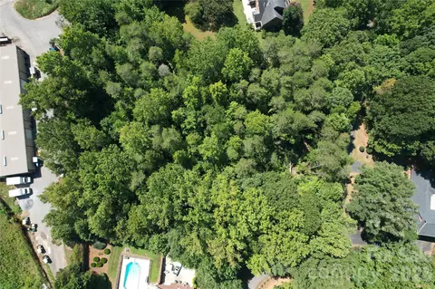 3924 Deer Run Ne Dr NE, Conover, NC 28613 photo 4
