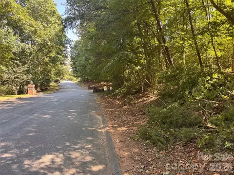 3924 Deer Run Ne Dr NE, Conover, NC 28613 photo 10