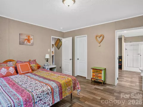 Bedroom - 117 Eade Rd, Etowah, NC 28729 photo 2 of 6