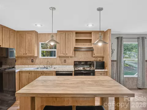 Kitchen - 117 Eade Rd, Etowah, NC 28729 photo 3 of 3