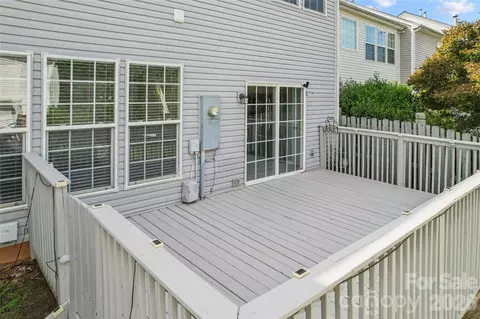 Exterior - 8819 Ormeau Dr, Charlotte, NC 28277 photo 4 of 6