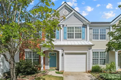 Exterior - 8819 Ormeau Dr, Charlotte, NC 28277 photo 2 of 6