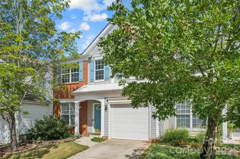 Exterior - 8819 Ormeau Dr, Charlotte, NC 28277 photo 3 of 6