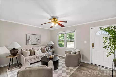 Living - 1242 Stringfellow Rd, Chester, SC 29706 photo 1 of 3