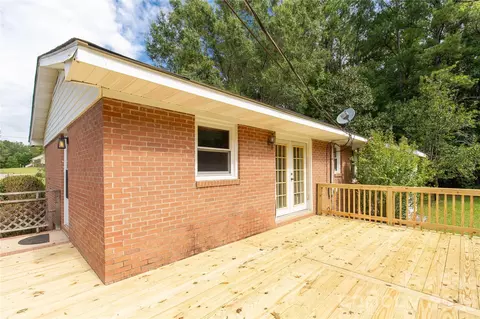 Exterior - 1242 Stringfellow Rd, Chester, SC 29706 photo 4 of 5