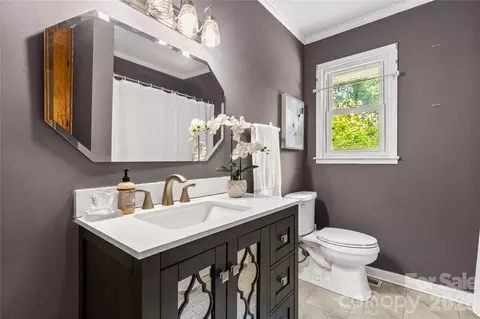 Bath - 1242 Stringfellow Rd, Chester, SC 29706 photo 1 of 1