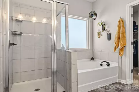 Bath - 520 Stickley Pl, Lancaster, SC 29720 photo 2 of 3