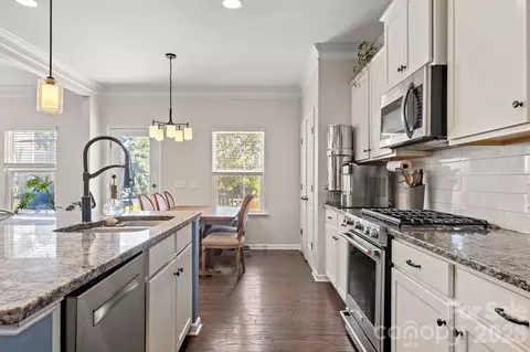 Kitchen - 520 Stickley Pl, Lancaster, SC 29720 photo 2 of 2