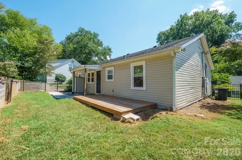 Exterior - 106 Cascade St, Morganton, NC 28655 photo 4 of 5