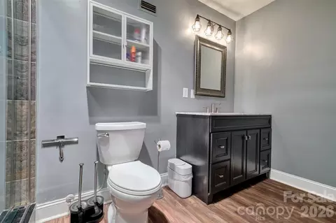 Bath - 34 Old Post Rd, Lake Wylie, SC 29710 photo 2 of 4