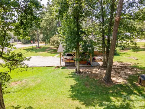 Exterior - 1929 John Everall Rd, Lancaster, SC 29720 photo 5 of 8