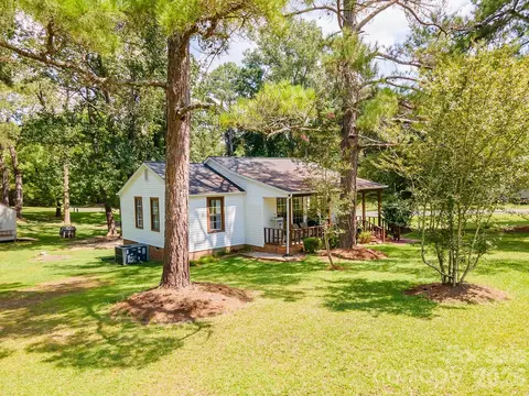 Exterior - 1929 John Everall Rd, Lancaster, SC 29720 photo 6 of 8