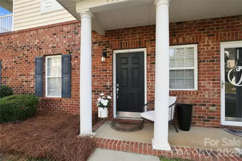 15329 Jade St, Charlotte, NC 28277