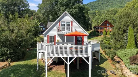 65 Airish Ln, Waynesville, NC 28785