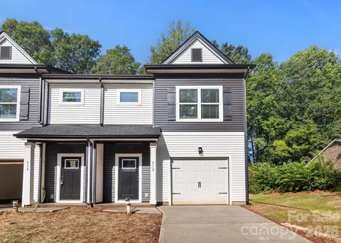 512 Carolyn Ln, Charlotte, NC 28213