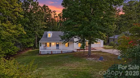 11538 Gelding Dr, Charlotte, NC 28215