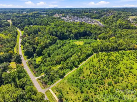 View/Area - 19317 Davidson Concord Rd, Davidson, NC 28036 photo 6 of 6