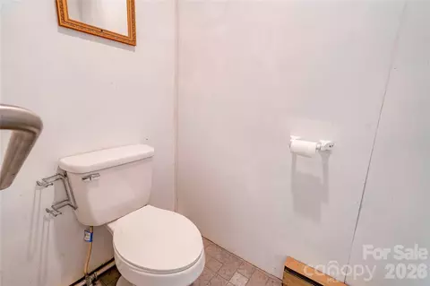 Bath - 4538 Fallston Rd, Shelby, NC 28150 photo 5 of 5