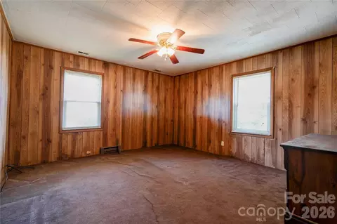 Bedroom - 4538 Fallston Rd, Shelby, NC 28150 photo 6 of 8