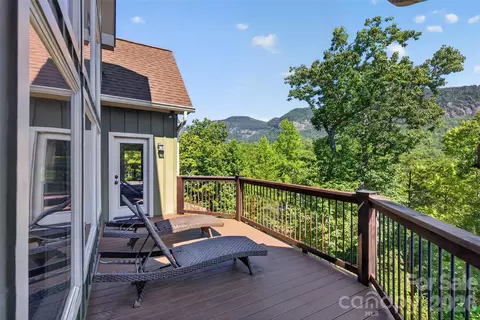 343 Garden Ln, Lake Lure, NC 28746