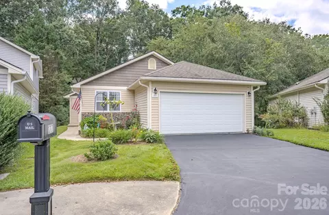 177 Clear Creekside Dr, Hendersonville, NC 28792