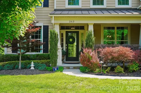 Exterior - 263 Forsythia Ln, Tega Cay, SC 29708 photo 2 of 4
