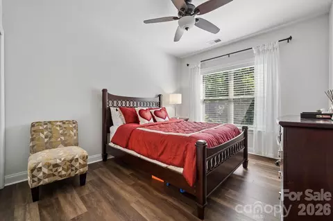 Bedroom - 263 Forsythia Ln, Tega Cay, SC 29708 photo 4 of 4