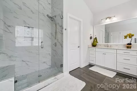 Bath - 263 Forsythia Ln, Tega Cay, SC 29708 photo 3 of 5