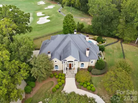 6719 Seton House Ln, Charlotte, NC 28277