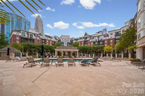 300 W 5th St, Charlotte, NC 28202