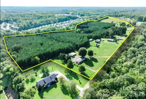 3322 Morehead Rd, Charlotte, NC 28262