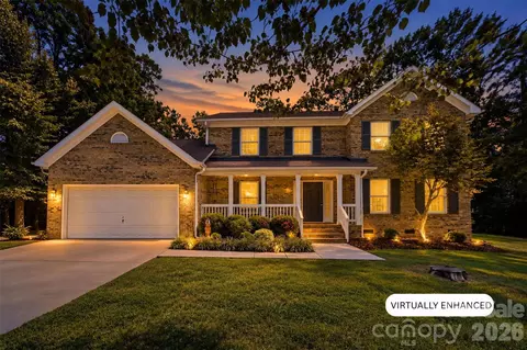 168 Forest Creek Dr, Statesville, NC 28625