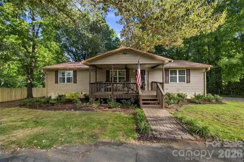 7316 Neal Rd, Charlotte, NC 28262