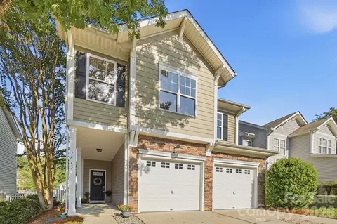 1813 Crabapple Tree Ln, Charlotte, NC 28214