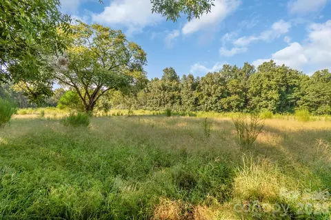 6948 Flat Rock Rd, Heath Springs, SC 29058