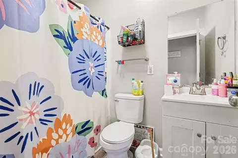 Bath - 1104 W 7th Ave, Gastonia, NC 28052 photo 2 of 2