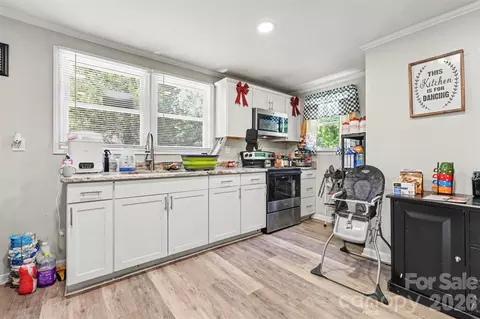 Kitchen - 1104 W 7th Ave, Gastonia, NC 28052 photo 1 of 1