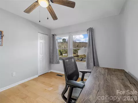 Bedroom - 435 Thermal View Dr, Tryon, NC 28782 photo 5 of 5