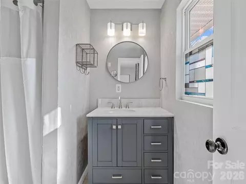 Bath - 435 Thermal View Dr, Tryon, NC 28782 photo 2 of 3