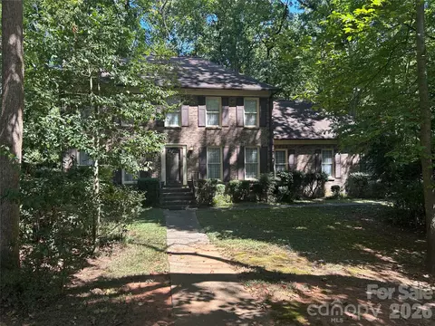 101 Medearis Dr, Charlotte, NC 28211