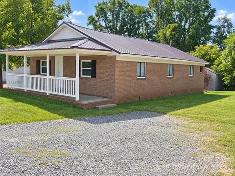 1231 Bradford Heights Rd, Gastonia, NC 28054