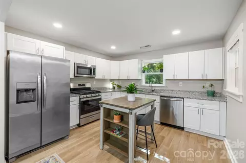 424 Arbor Dr, Waxhaw, NC 28173