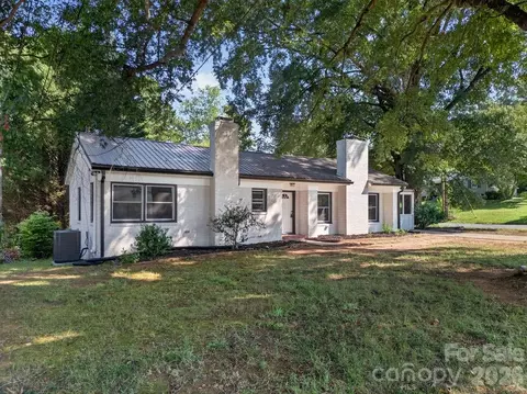 Exterior - 425 Roberts St, Salisbury, NC 28144 photo 4 of 7