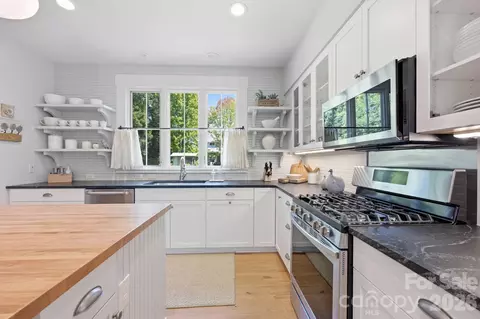 Kitchen - 415 Goodrum St, Davidson, NC 28036 photo 2 of 4
