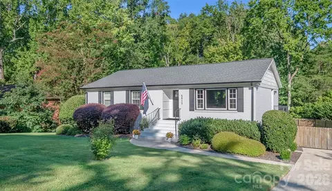 5917 Doncaster Dr, Charlotte, NC 28211