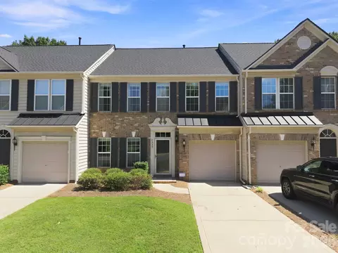 2335 Whitford Ln, Charlotte, NC 28210