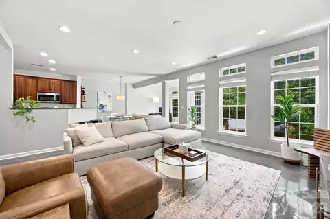 2335 Whitford Ln, Charlotte, NC 28210