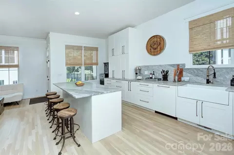 Kitchen - 2561 Lower Assembly Dr, Fort Mill, SC 29708 photo 2 of 5