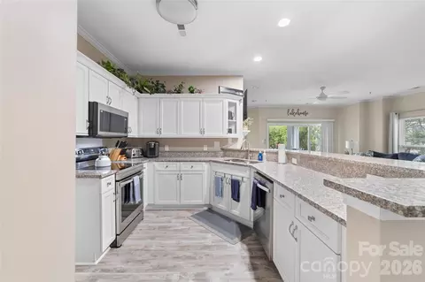 Kitchen - 18619 Harborside Dr, Cornelius, NC 28031 photo 1 of 5