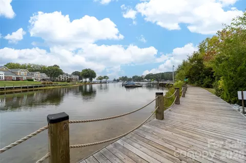 View/Area - 18619 Harborside Dr, Cornelius, NC 28031 photo 1 of 1
